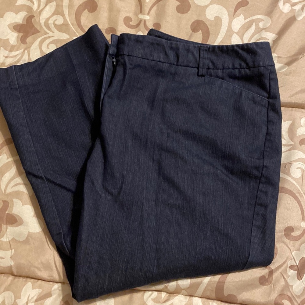 New York & Co Capris